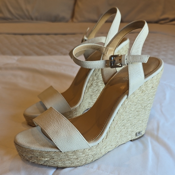 MICHAEL Michael Kors Jill Cream Espadrille Wedge Sandals Size 7 - Picture 2 of 10